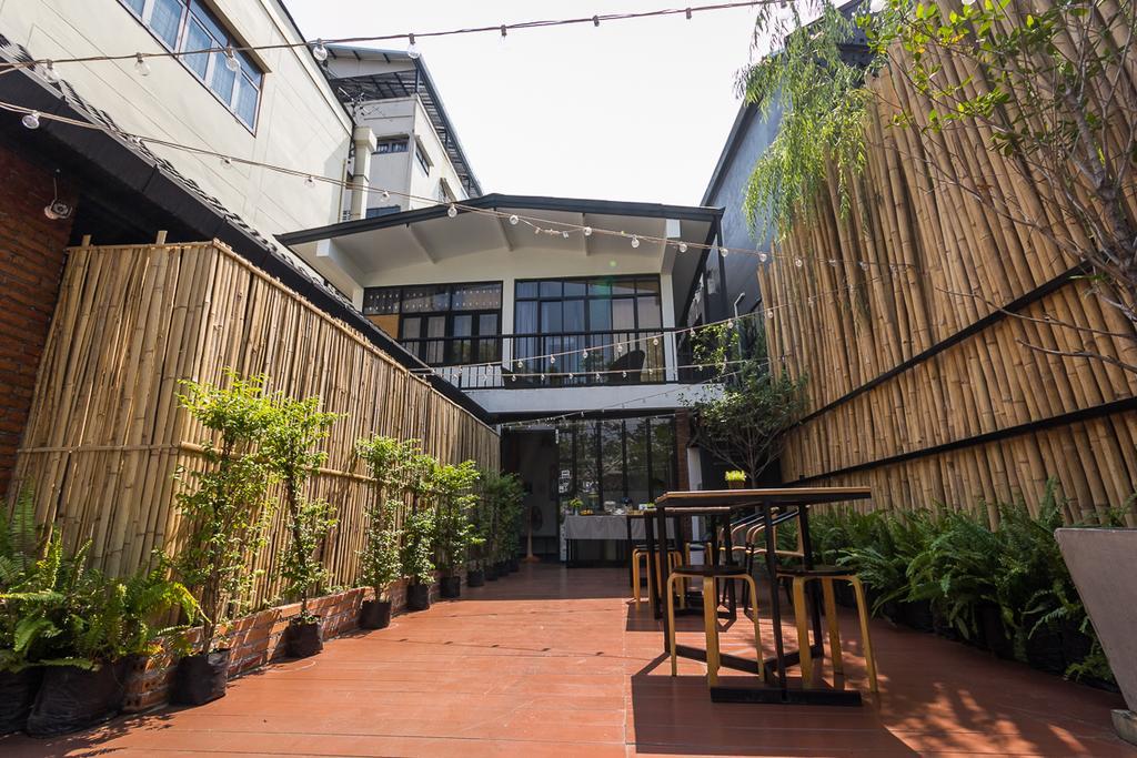 Z'S Hostel At Tha Phae Gate Chiang Mai Dış mekan fotoğraf