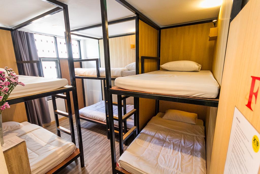 Z'S Hostel At Tha Phae Gate Chiang Mai Dış mekan fotoğraf